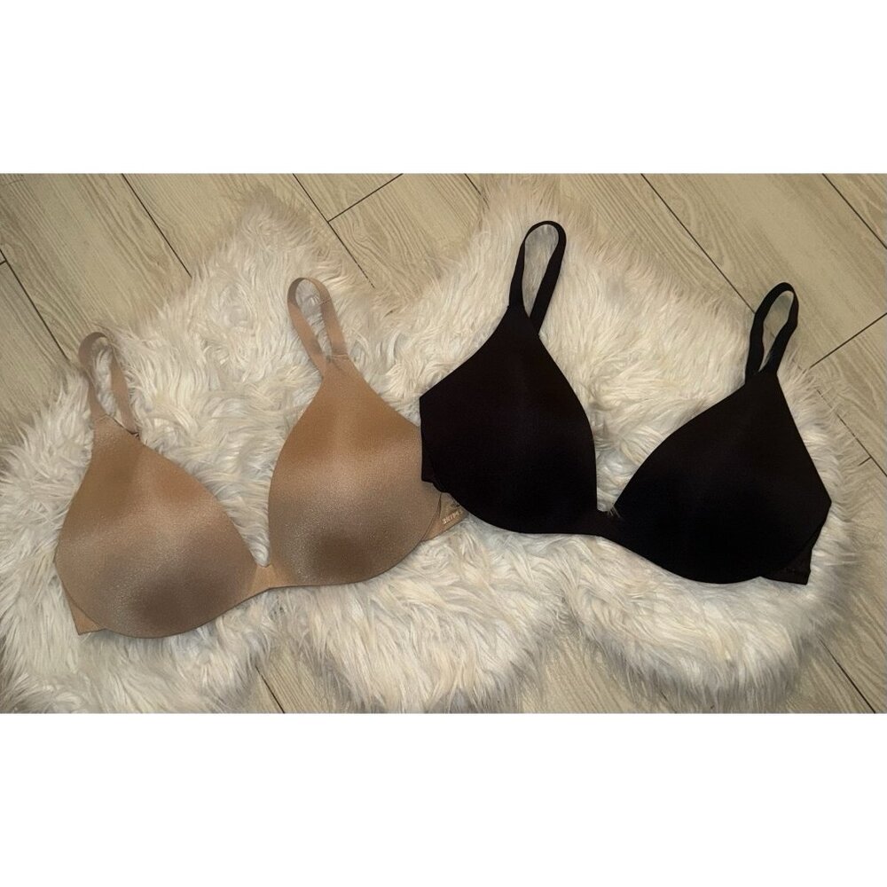 SKIMS Seamless Bras in Nude and Black Duo NWOT